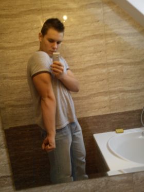 narazie lipa ale olewalem sobie tric bo bicho dobrze szlo ale teraz to nadrabiam ;p