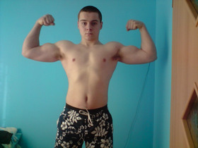 Aktualna forma 78kg ,173 cm , 18 lat