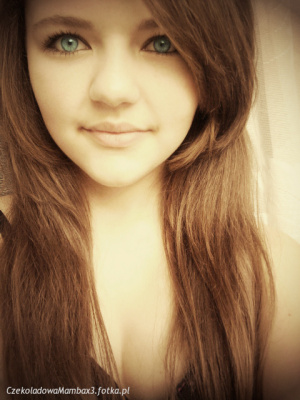 eyelash, hair, skin, selfie, smile, bangs