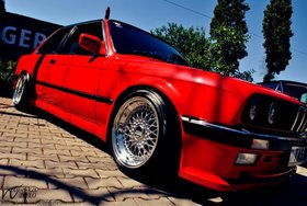 BMW E30