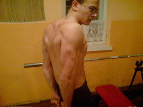 wzrost 172cm waga 63 kg biceps 35 cm