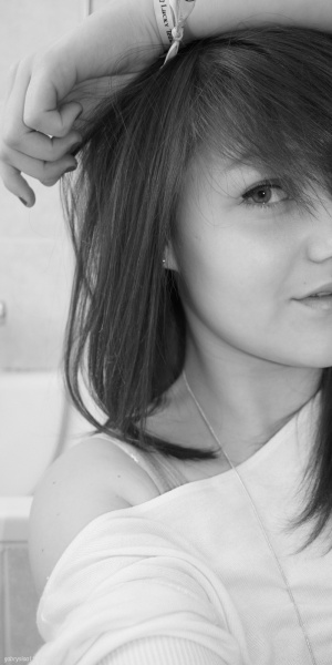 eyelash, hair, skin, hand, selfie, monochrome