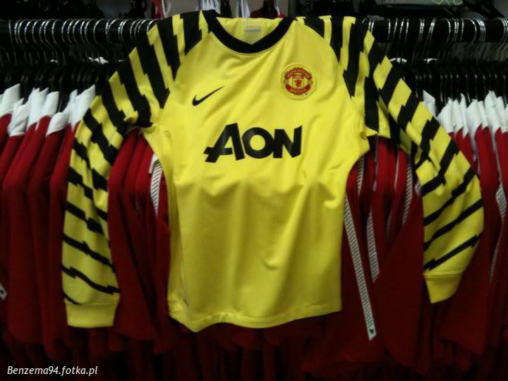 Czerwone Diabły Sezon 2010/2011 - MANCHESTER UNITED - OD KOŁYSKI AŻ PO GRÓB - zdjęcie 62