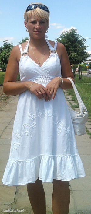 hand, dress