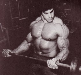 Lou Ferrigno uznany przez Joe Weidera za najlepszego kulturyste wszechczasow (Moj idol:D)