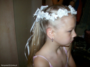 hair, ear