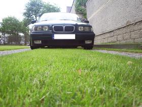 BMW 318i