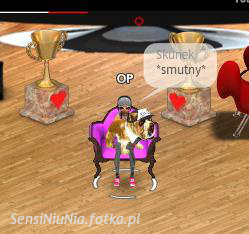 siedzi mi na kolanach i jeszcze mu smutno ;D