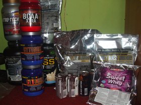 cykl masowy listopad:)meta solo + to co na zdjeciu+ do tego dojdzie jeszcze aminokwasy i carbo z olimpu:)