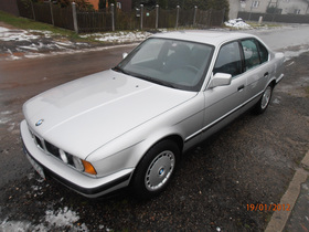 BMW E34 89R 2.0 129KM 4 EL SZYBY I LUSTERKA 2,200 ZL