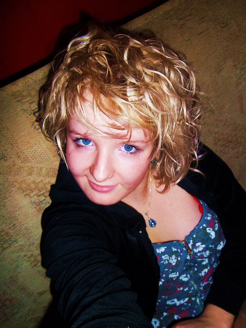 hair, fun, smile, cool, bangs