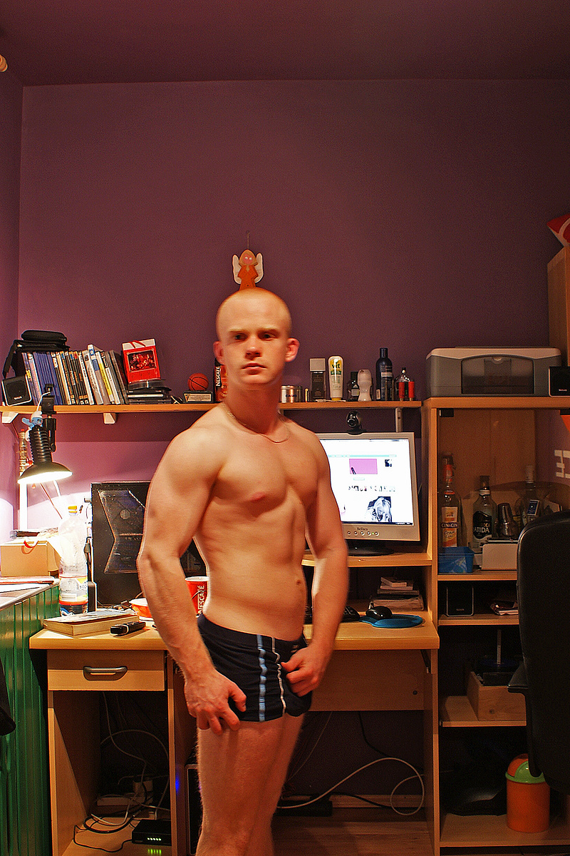 Staż 2 miesiące: waga 65kg wzrost: 164  biceps: 37cm, klata 95cm...