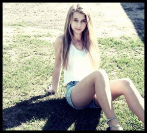 sitting, model