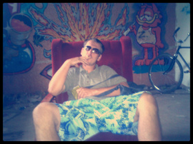 Najładniejsze zdjęcie użytkownika kuki21212 - Czy chcesz czy nie, robisz krok i w to wchodzisz Właśnie nadszedł czas, żeby z prawdą się pogodzić Głęboki oddech, stajesz na krawędzi Nie znam chyba Boże pewniejszej drogi do śmierci To coś jak taniec z pierdolonym wrogiem Często bywa tak, 