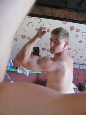 95r  183-184 cm wzrostu 90 kg łapka 38 .