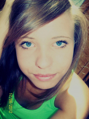 mouth, eyelash, hair, skin, selfie, smile, cool, ear, bangs