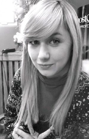 hair, monochrome, bangs