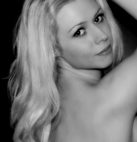 http://www.fotka.pl/profil/xxDumSpiroSpero