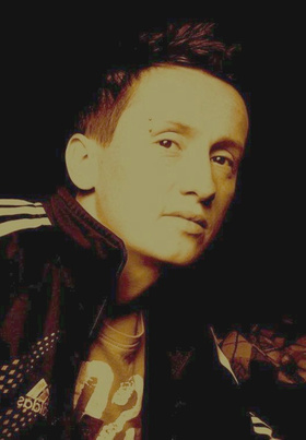 http://www.fotka.pl/profil/KubaszenkOoo