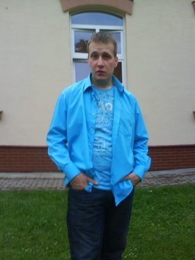 http://www.fotka.pl/profil/KubeekkBB