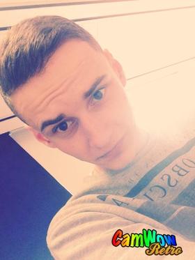 http://www.fotka.pl/profil/Daniboyy