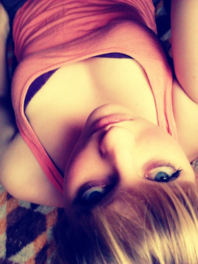 http://www.fotka.pl/profil/Syylwuuniaaa