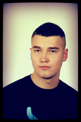 http://www.fotka.pl/profil/Dezecik