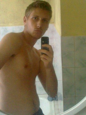 http://www.fotka.pl/profil/edzik1