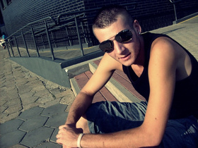http://www.fotka.pl/profil/NieMusiszNic