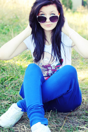hair, jeans, cool, glasses, sitting, sunglasses