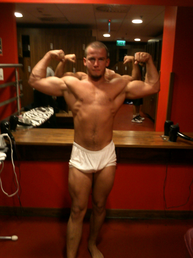 Lat 18 wzrost 177 waga 80 kg