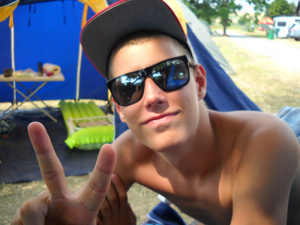 hand, fun, cool, glasses, muscle, vacation, sunglasses, goggles