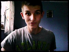 http://www.fotka.pl/profil/xXxWaldi4523xXx minaaaa mi taka wyszła ;p
