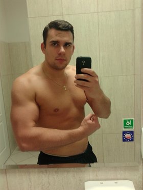 waga 100 kg. Dalej masa czy już rzeźbic ? :D I jak ogólnie forma ?