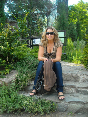 jeans, denim, cool, glasses, sitting, leisure, sunglasses, shoe