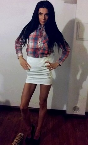 http://www.fotka.pl/profil/ChceBycTwojaKotka3