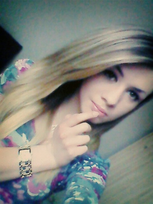 hand, selfie