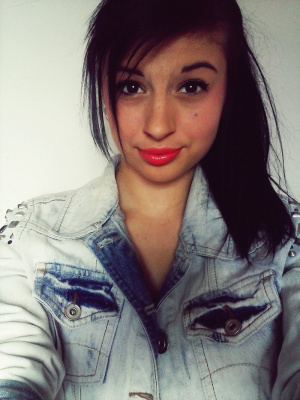 hair, outerwear, jeans, denim, smile, cool