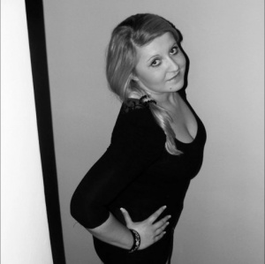 monochrome
