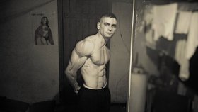 wzrost 175cm/ waga 65kg/ 93r.