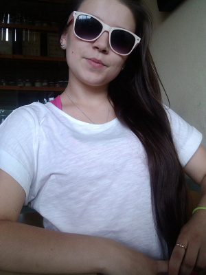 hair, hand, fun, cool, glasses, sunglasses, goggles, person