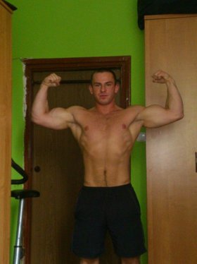 wzrost 175cm/ waga 78kg/ 90r.