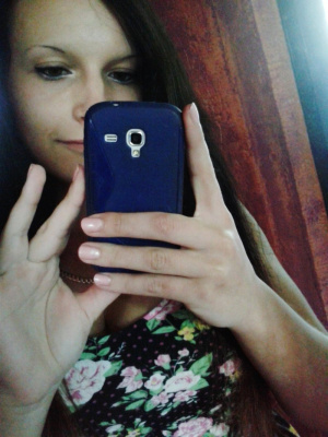 hand, selfie, mobile-phone