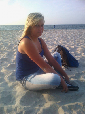 fun, jeans, sitting, leisure, vacation, beach