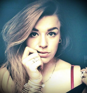 mouth, hair, skin, hand, selfie, smile, cool