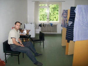 sitting, room, chair, desk