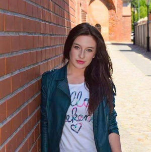 hair, jacket, outerwear, jeans, denim, cool