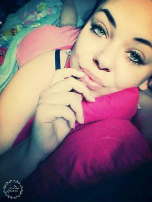 nail, mouth, eyelash, skin, hand, selfie, cool