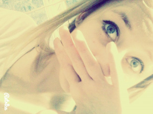 eyelash, skin, hand, selfie