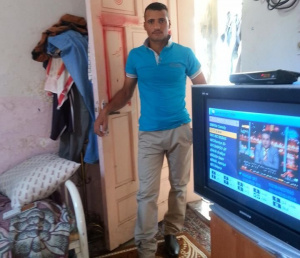standing, room
